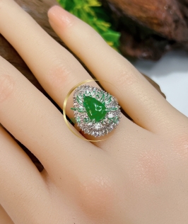 Nhẫn cẩm thạch 