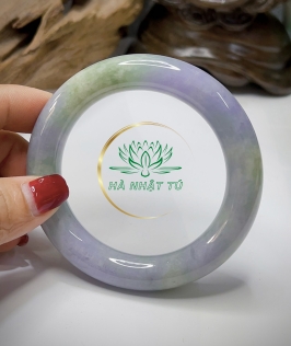 CHIẾC VÒNG TAM TÀI 