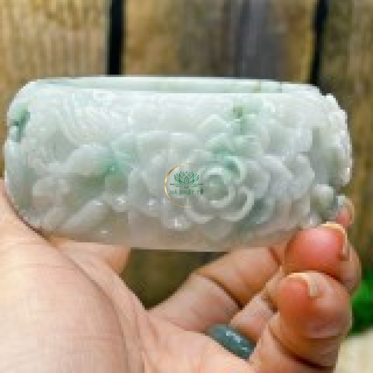 Vòng chạm siêu đẹp 1 