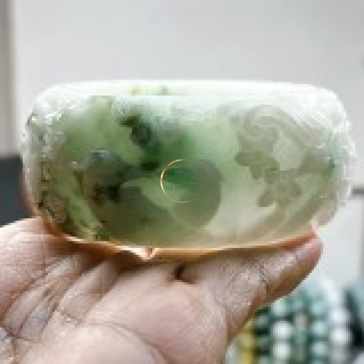 Vòng chạm siêu đẹp 1 