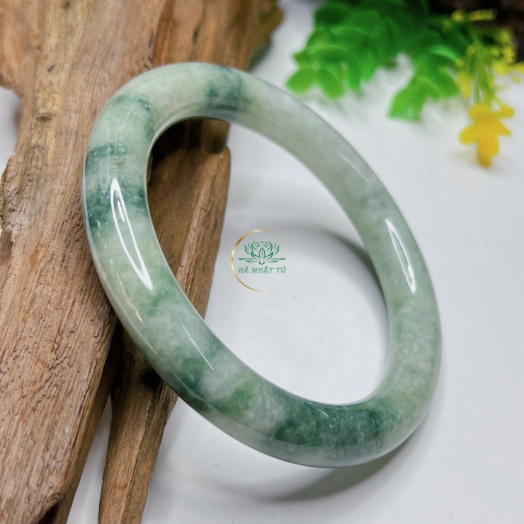 Vòng cẩm thạch xanh đậu 