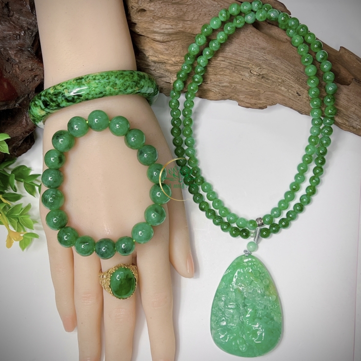 Set bộ xanh lý rợ rỡ 
