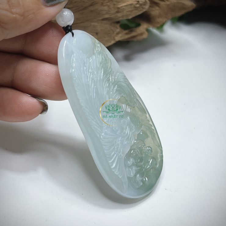 Bức tác phẩm phù điêu phượng hoàng lửa 