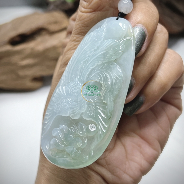Bức tác phẩm phù điêu phượng hoàng lửa 