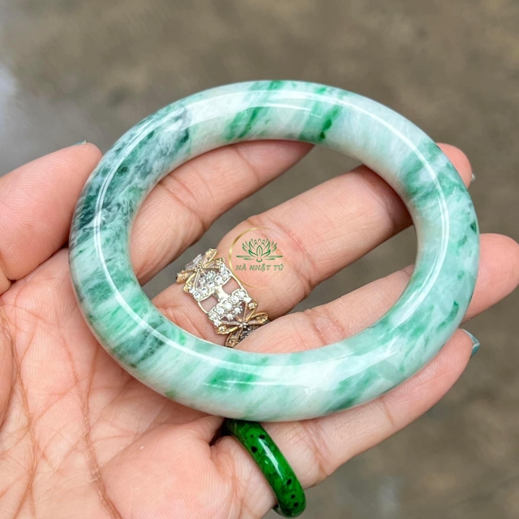 Cẩm thạch xanh lý táo