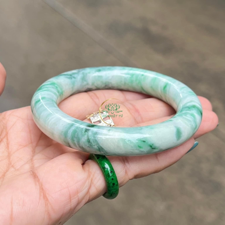 Cẩm thạch xanh lý táo