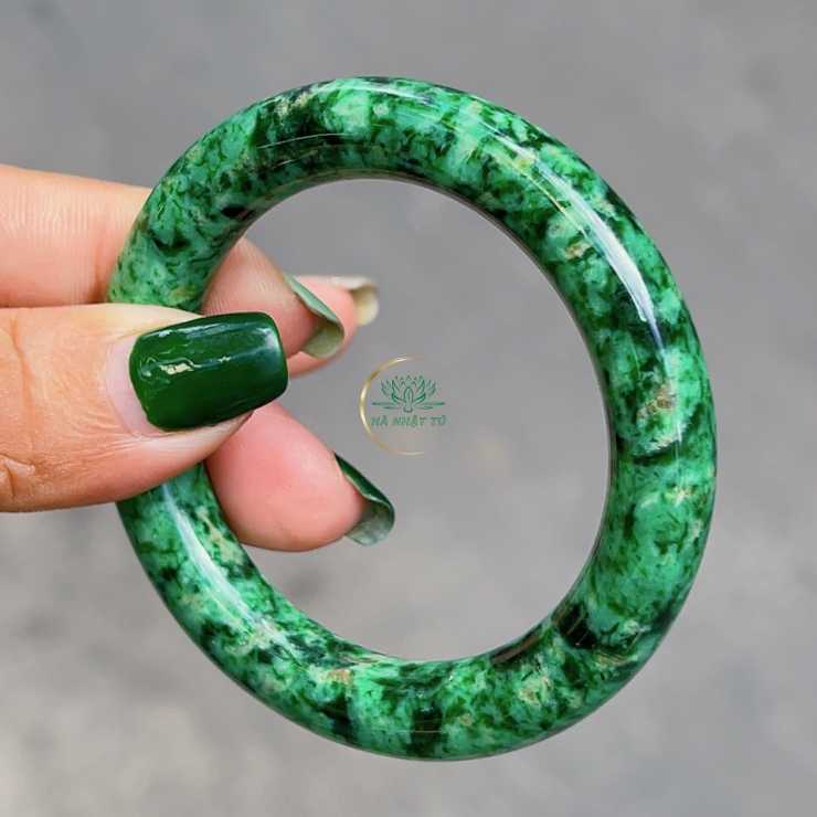 Vòng cẩm thạch sơn thuỷ lý tươi 