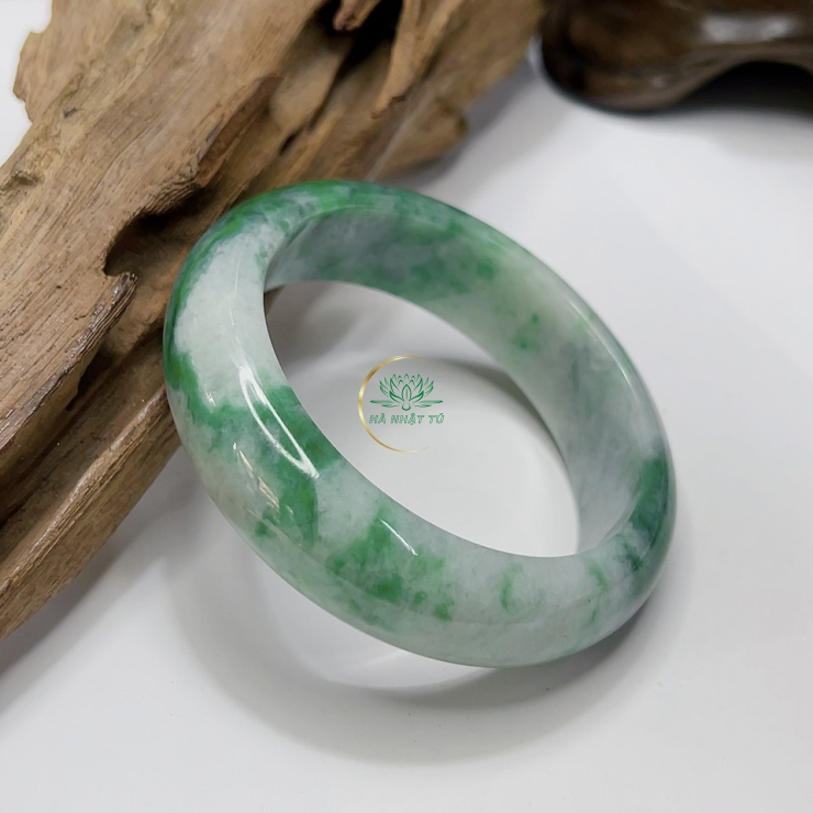 VÒNG CẨM THẠCH XANH LÝ